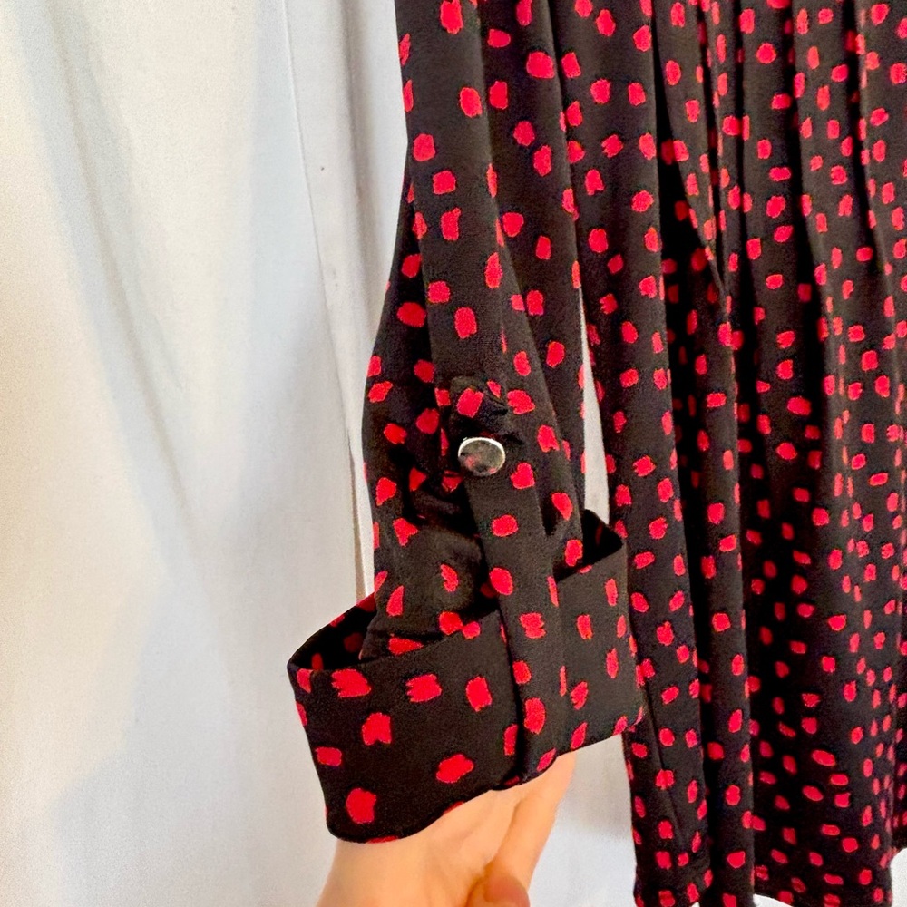 Cocomo Red and Black 3/4 Sleeve Blouse with Mandarin Collar - Picture 2 of 4